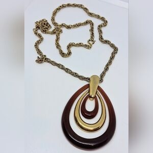 * Vintage Crown Trifari Tortoise Shell & Gold Tone Necklace